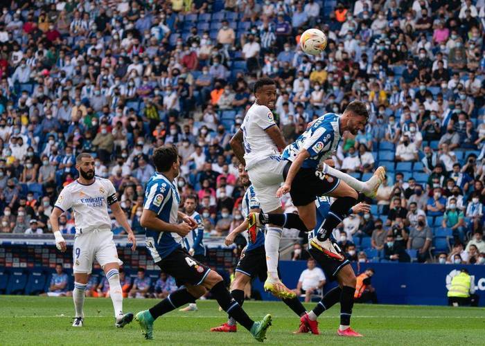 开云体育入口-里尔客场战胜对手，取得新的三分