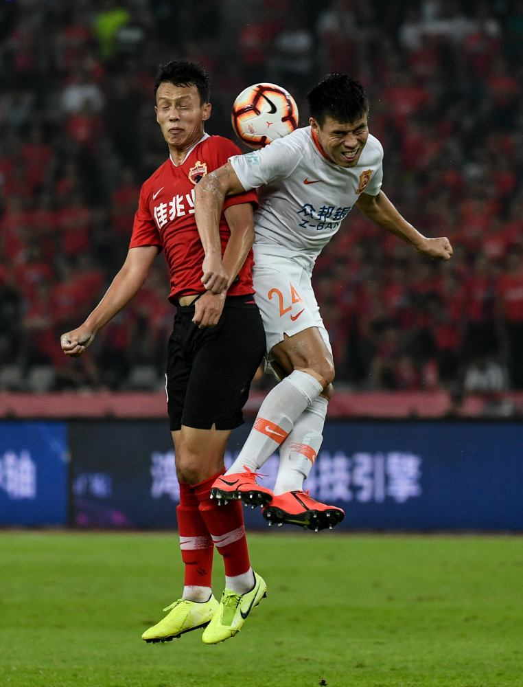 武汉卓尔客场战平广州恒大，士气大振的简单介绍