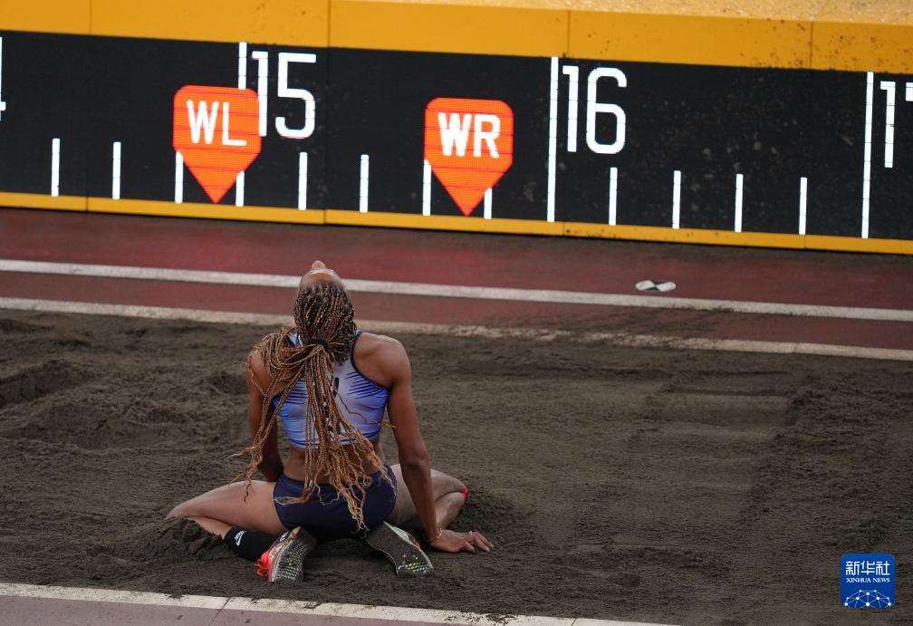 开云平台-包含委内瑞拉田径选手逆袭夺金，突破记录的词条