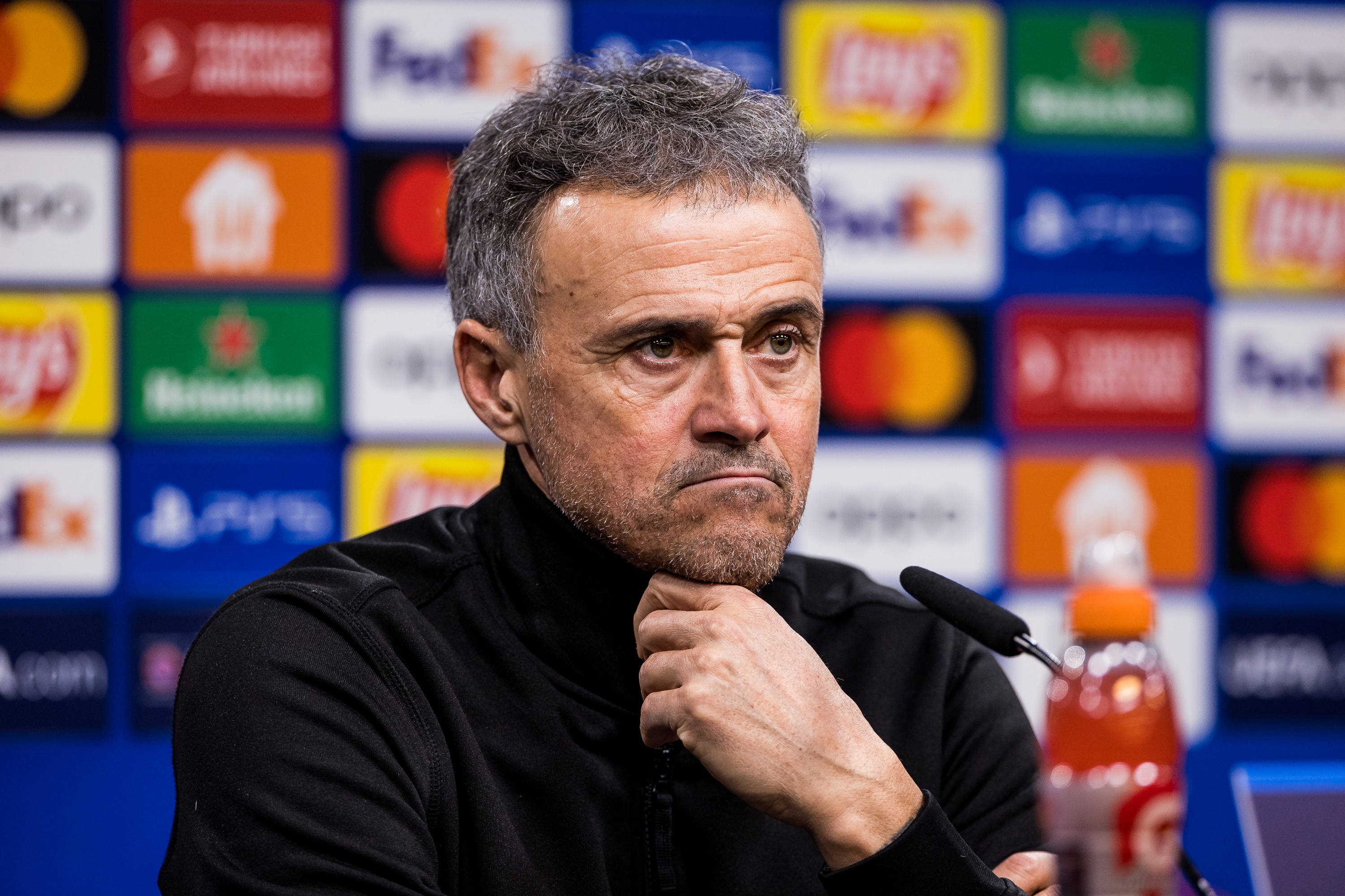 关于马赛足球队近期成绩波动,球迷担心前景的信息 关于马赛足球队近期成绩波动,球迷担心前景的信息