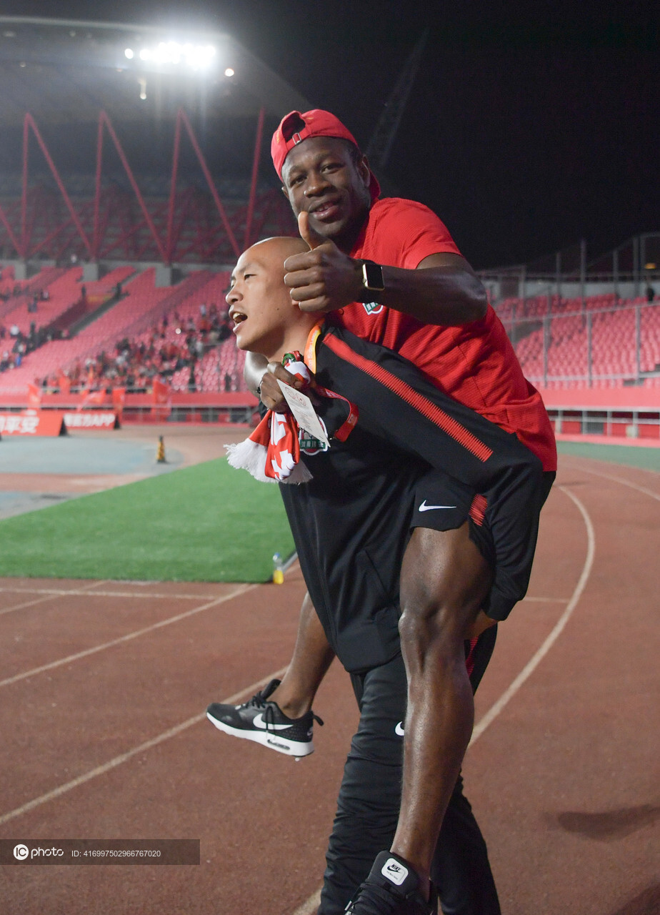 关于华夏联赛最新情报曝光,球员们拼尽全力追逐冠军的信息 关于华夏联赛最新情报曝光,球员们拼尽全力追逐冠军的信息