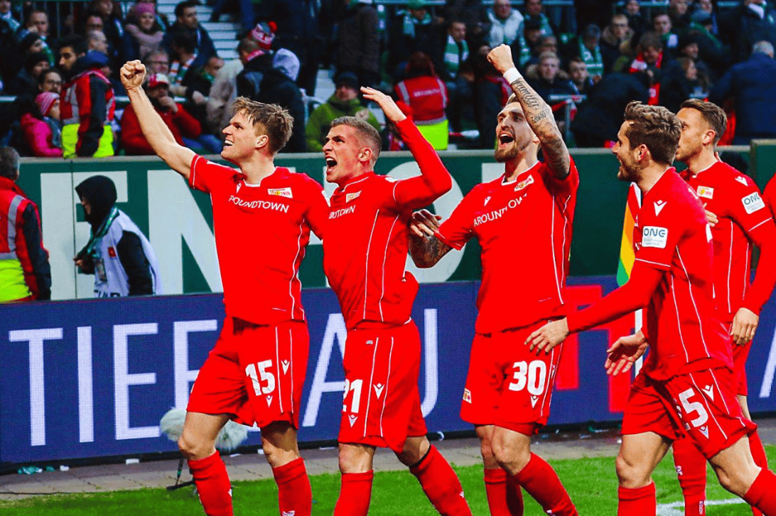 开云sport-斯图加特球员夺得关键胜利，士气高涨