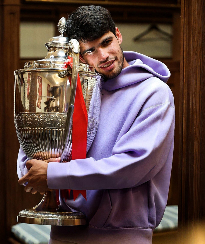 拉沃尔杯险胜澳网，阿尔卡拉斯惊艳四座