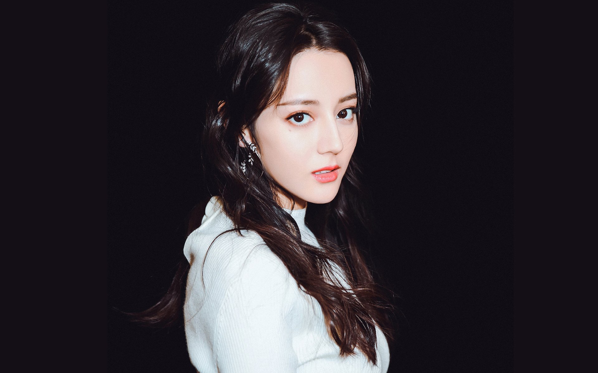 开云体育中国-2026世界杯蓝调闪电对决，灰熊式铁壁如何让开拓者撕裂之城哑火