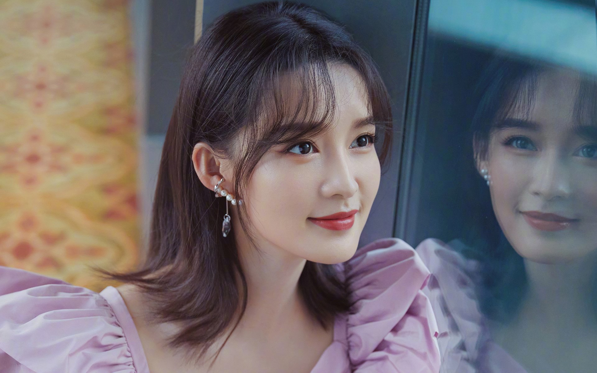 新王加冕与黑马奔腾，勒沃库森破咒之夜，篮网掀翻公牛