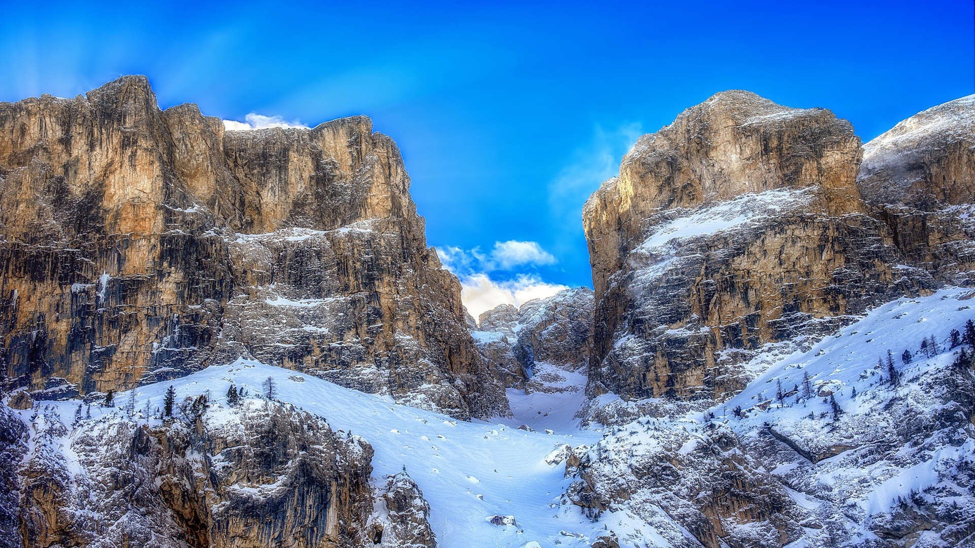 开云APP-绿茵权杖与蓝白烽火,当个人掌控遇上国家荣耀