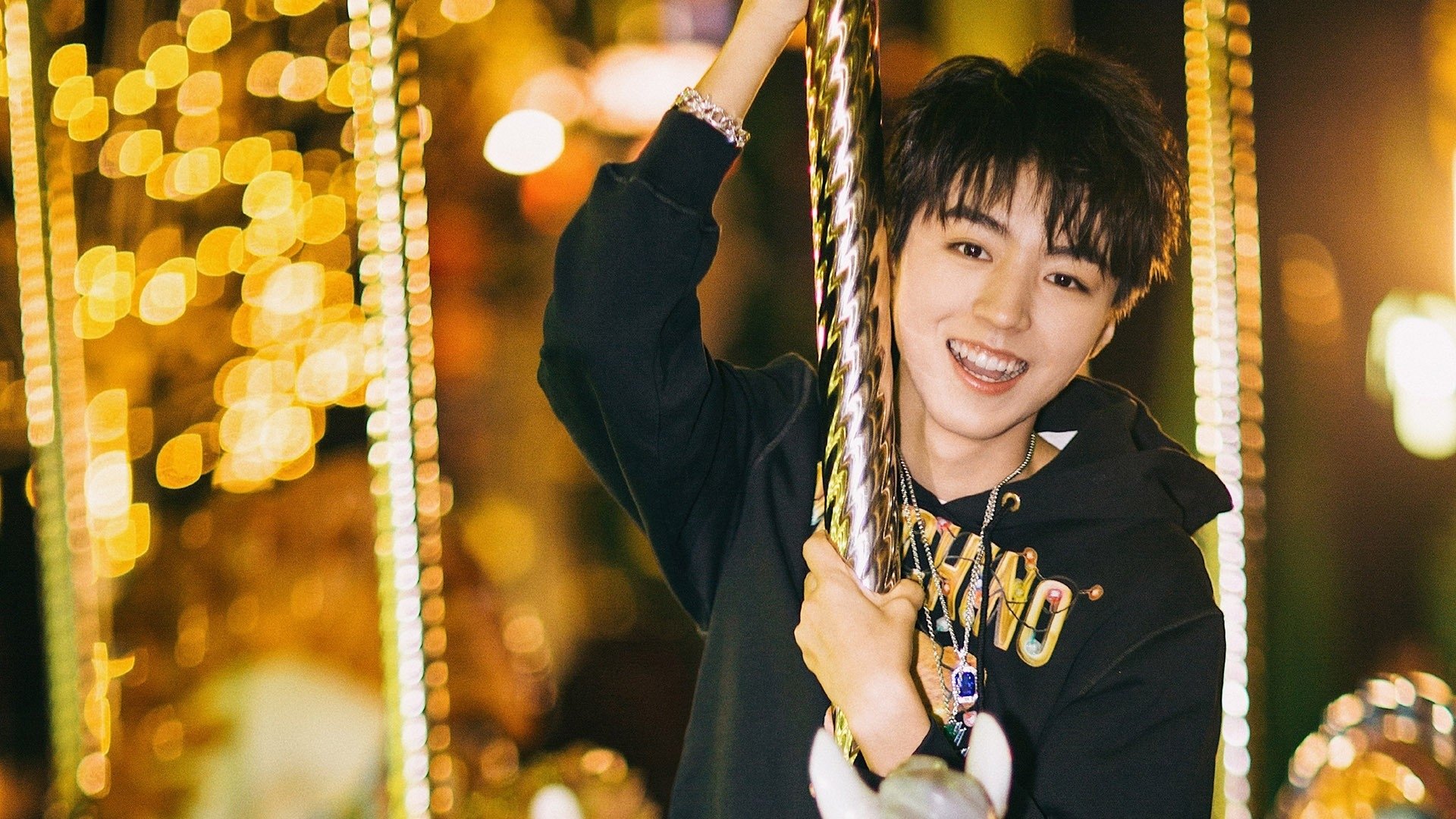 开云体育登录-文班亚马打服麦迪逊，19岁新星第三节19分撕碎火箭，篮网崛起信号已发出