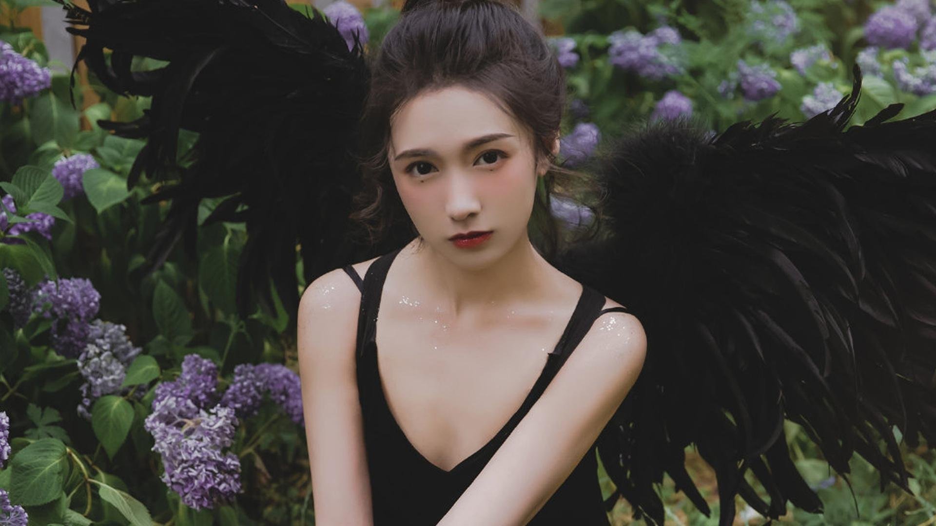 开云sport-F1年度争冠之夜,当对手化身阿圭罗,赛道上的无解之谜