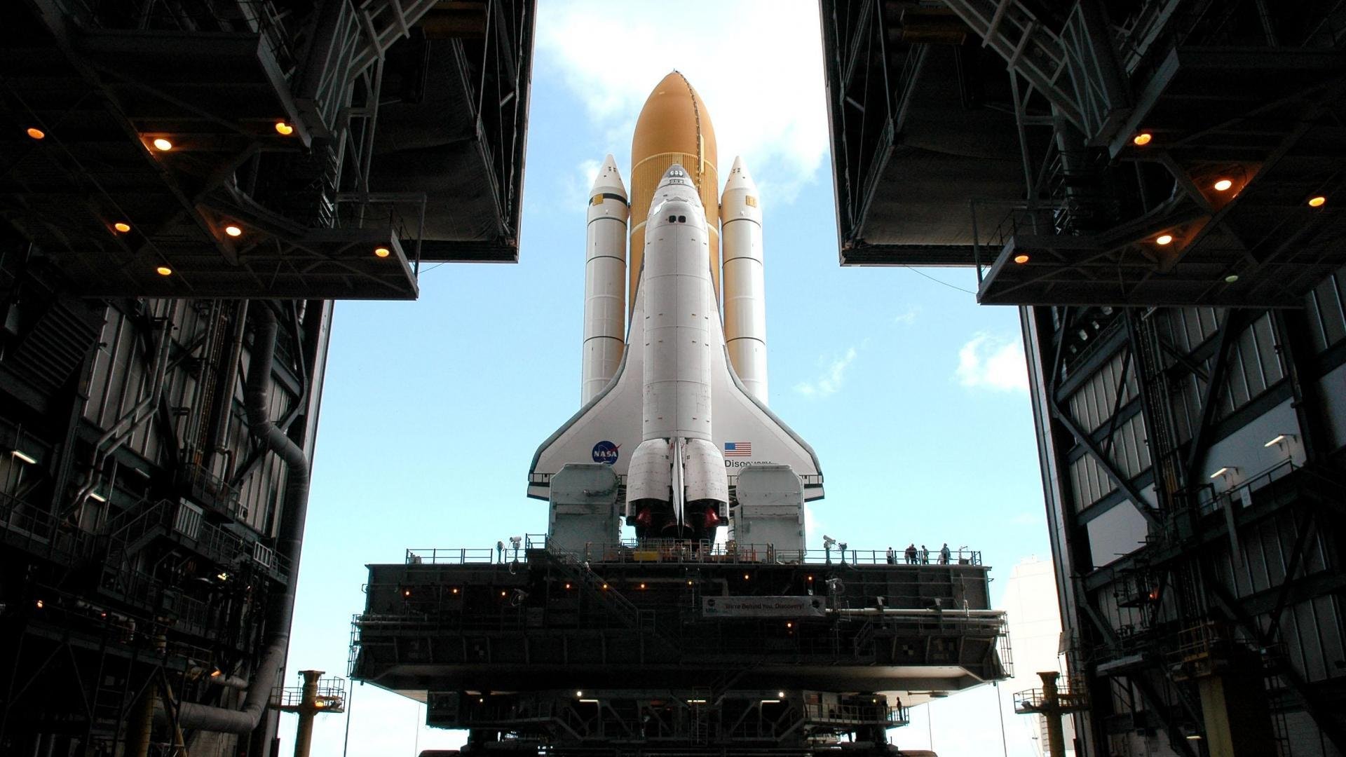 南美利刃刺穿红黑军团，蓝黑铁闸锁定胜局—国际米兰德比战的双重奏