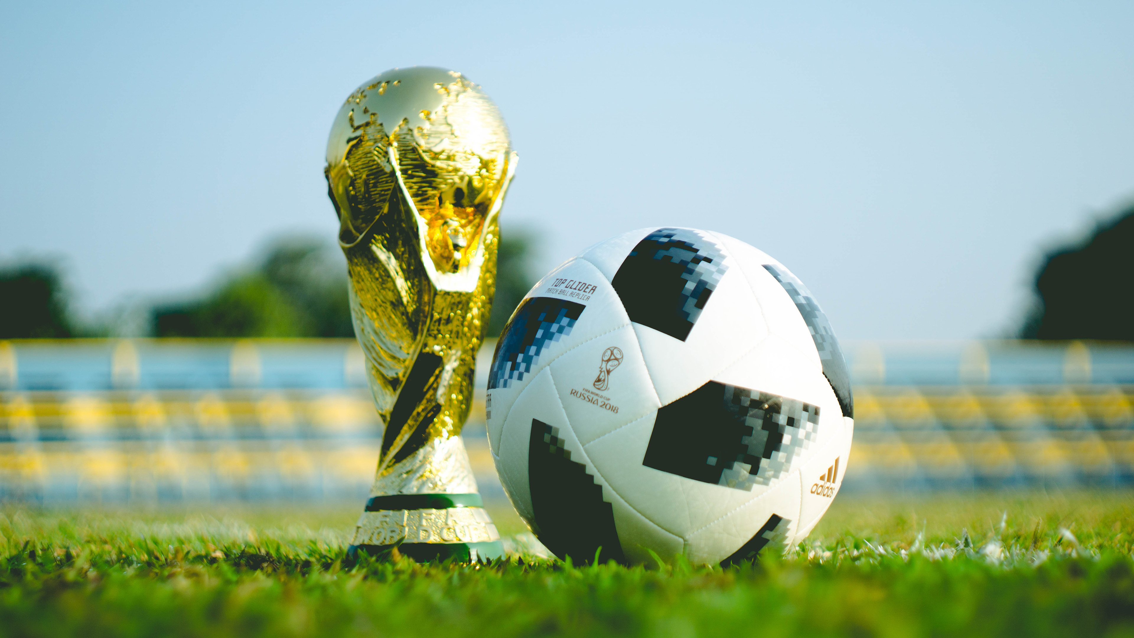 开云体育登录-孤注一掷的绿茵战场,2026世界杯,哈兰德一己之力撕碎加纳,澳大利亚防守反击铸就传奇